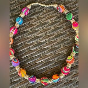 ✔️✔️Thread wrapped bead necklace- NWOT